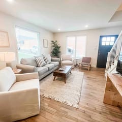 Sweet Homewood Alabama! 2 Bed Townhome near SOHO