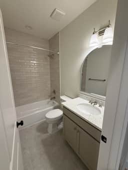 Homewood Luxury Townhome 3020 - Image 5