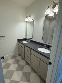Homewood Luxury Townhome 3018 - Image 4