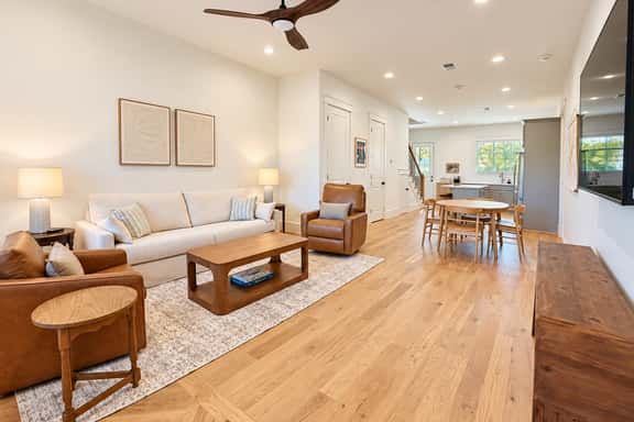 Luxury 4 Bed 4.5 Bath Townhome-3010 - Image 1