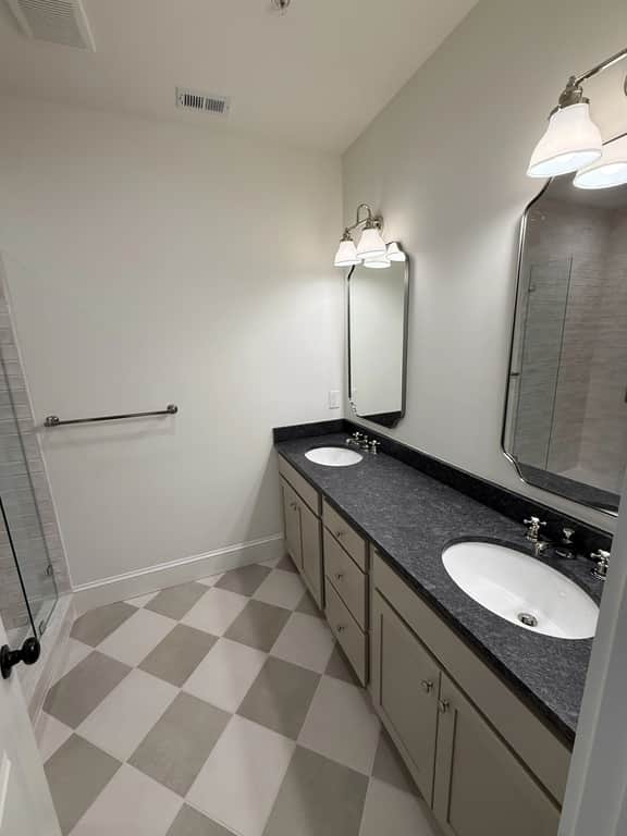 Homewood Luxury Townhome 3020 - Image 3