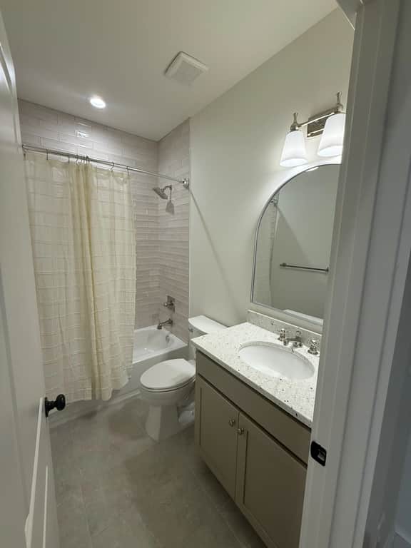 Homewood Luxury Townhome 3014 - Image 2